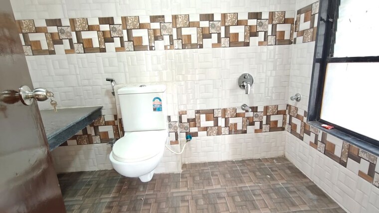 Bathroom, panchshil-forest-castle 3 Bedroom 1500 Sq.Ft. Apartment In Koregaon Park Pune 10444824