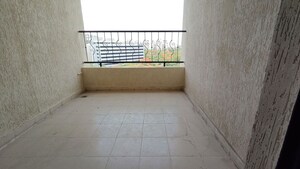 Room in 3 BHK Apartment at Panchshil Forest Castle, Koregaon Park – for Rent