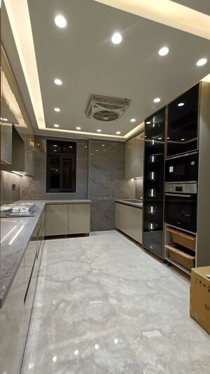 Kitchen in 4 BHK Builder Floor at Dlf Phase I – for Sale