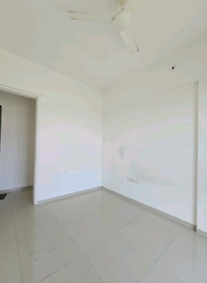 Room in 2 BHK Apartment at Thane West – for Sale
