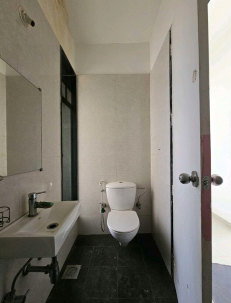 Bathroom, thane west 2 Bedroom 1050 Sq.Ft. Apartment In Thane West Thane 10444849