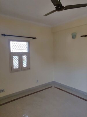 Room in 3 BHK Apartment at Madhur Jivan Apartment, Sector 56 – for Sale