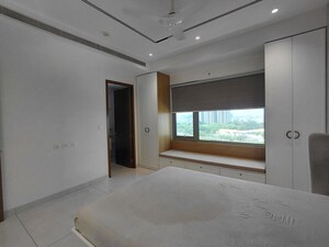 Room in 4 BHK Apartment at Jayabheri The Peaks, Narsingi – for Rent