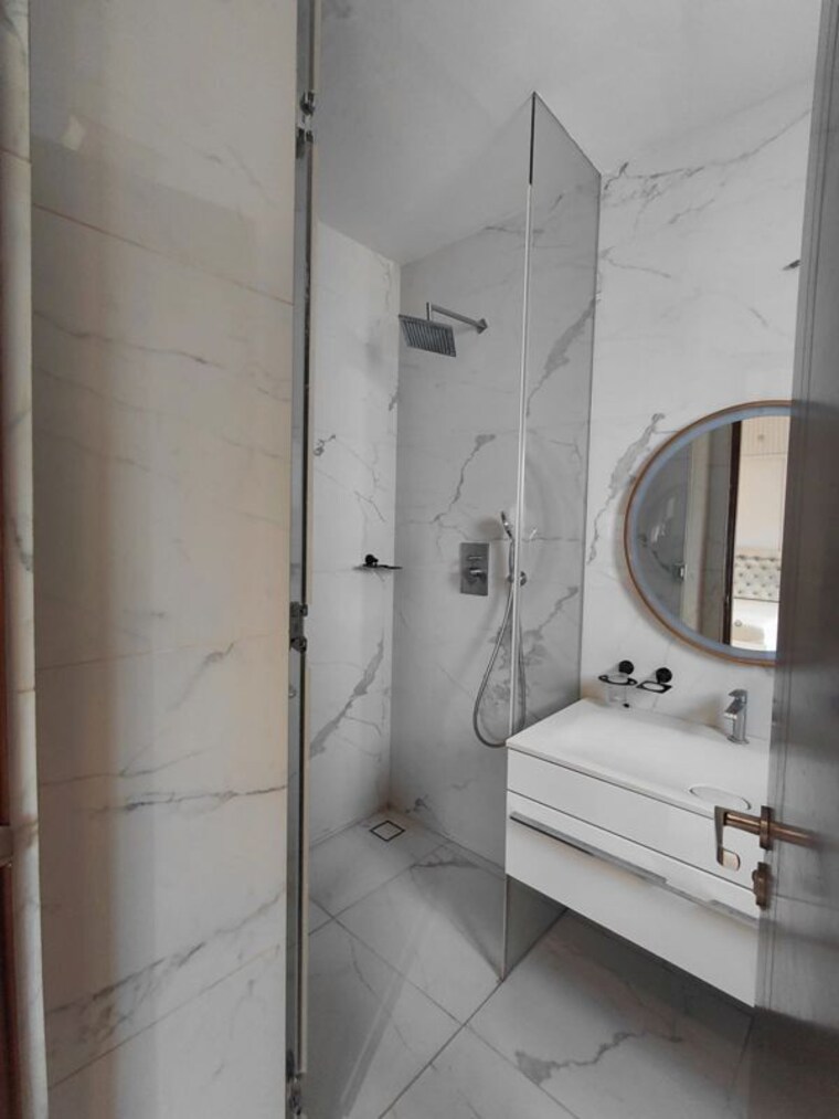 Bathroom, jayabheri-the-peaks 4 Bedroom 4400 Sq.Ft. Apartment In Narsingi Hyderabad 10444856