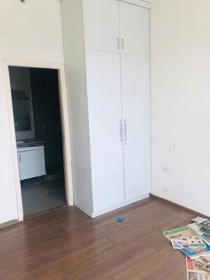 Room in 3 BHK Apartment at M3M Merlin, Sector 67 – for Rent