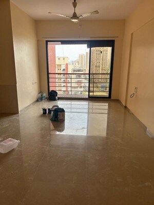 Room in 2 BHK Apartment at Om Sai Charan CHS, Borivali West – for Rent