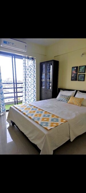 1 BHK Apartment For Rent in Lodha Vista, Lower Parel