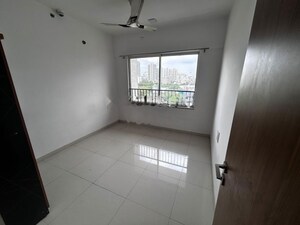 Room in 2 BHK Apartment at Pride Purple Park Titan, Hinjewadi – for Rent