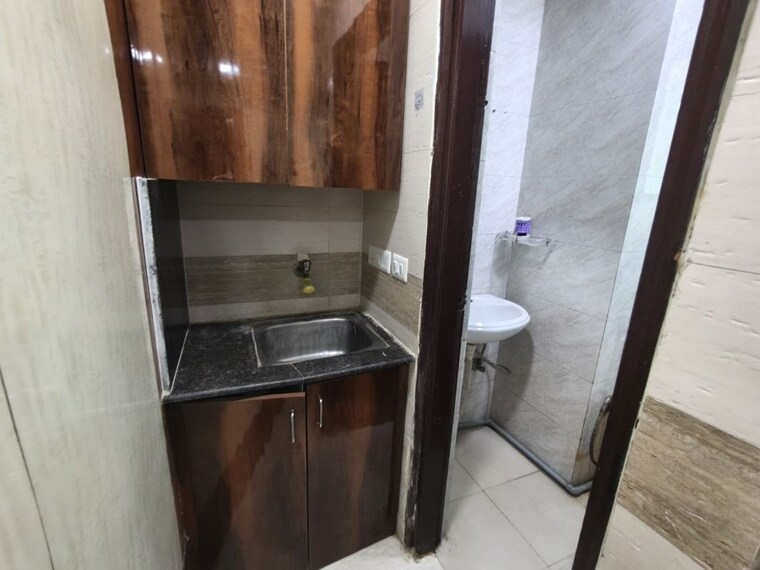 undefined, netaji subhash place Commercial Office Space 780 Sq.Ft. In Netaji Subhash Place Delhi 10444964