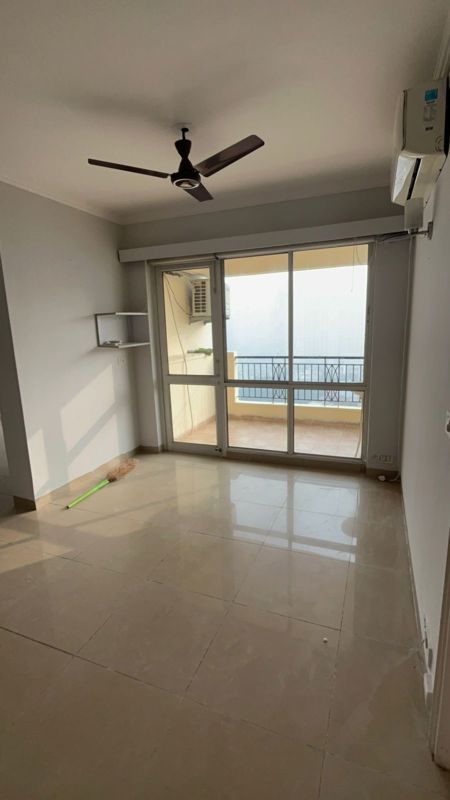 4 BHK + Servant Room 2600 Sq.Ft. Apartment in Conscient Heritage One