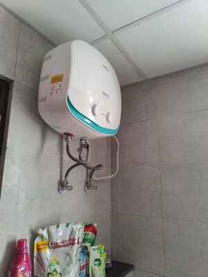 Bathroom in 3 BHK Apartment at ROF Aalayas Phase 2, Sector 102 – for Rent