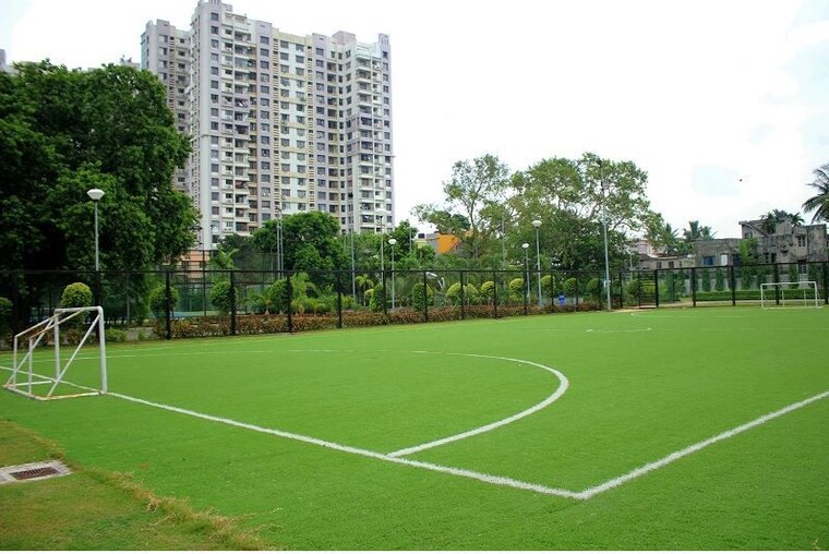 Garden, ruchi-active-acres 3.5 Bedroom 1719 Sq.Ft. Apartment In Tangra Kolkata 10444988