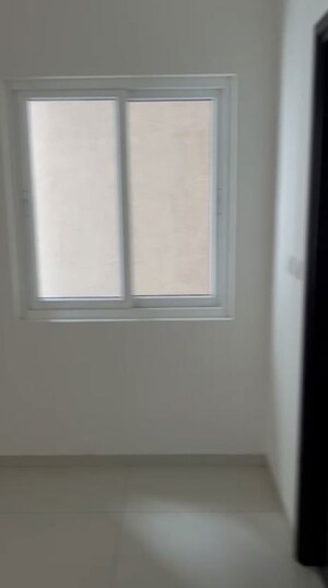 Room in 3 BHK Apartment at Rajapushpa Provincia, Narsingi – for Rent