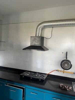 Furnished Amenities in 3 BHK Apartment at Ellisbridge – for Rent