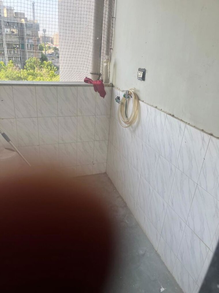 Bathroom, ellisbridge 3 Bedroom 190 Sq.Ft. Apartment In Ellisbridge Ahmedabad 10443718