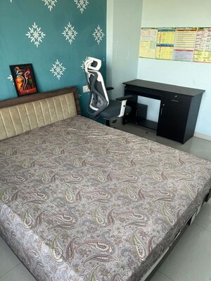 Bedroom in 3 BHK Apartment at Ellisbridge – for Rent