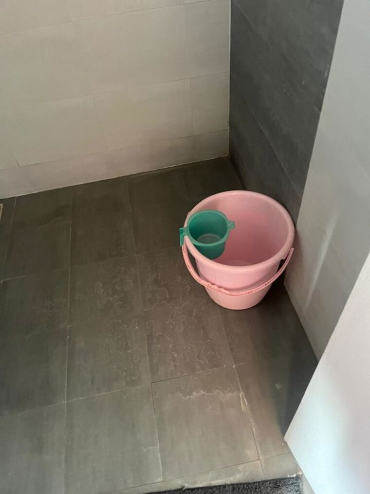Bathroom, ellisbridge 3 Bedroom 190 Sq.Ft. Apartment In Ellisbridge Ahmedabad 10443718