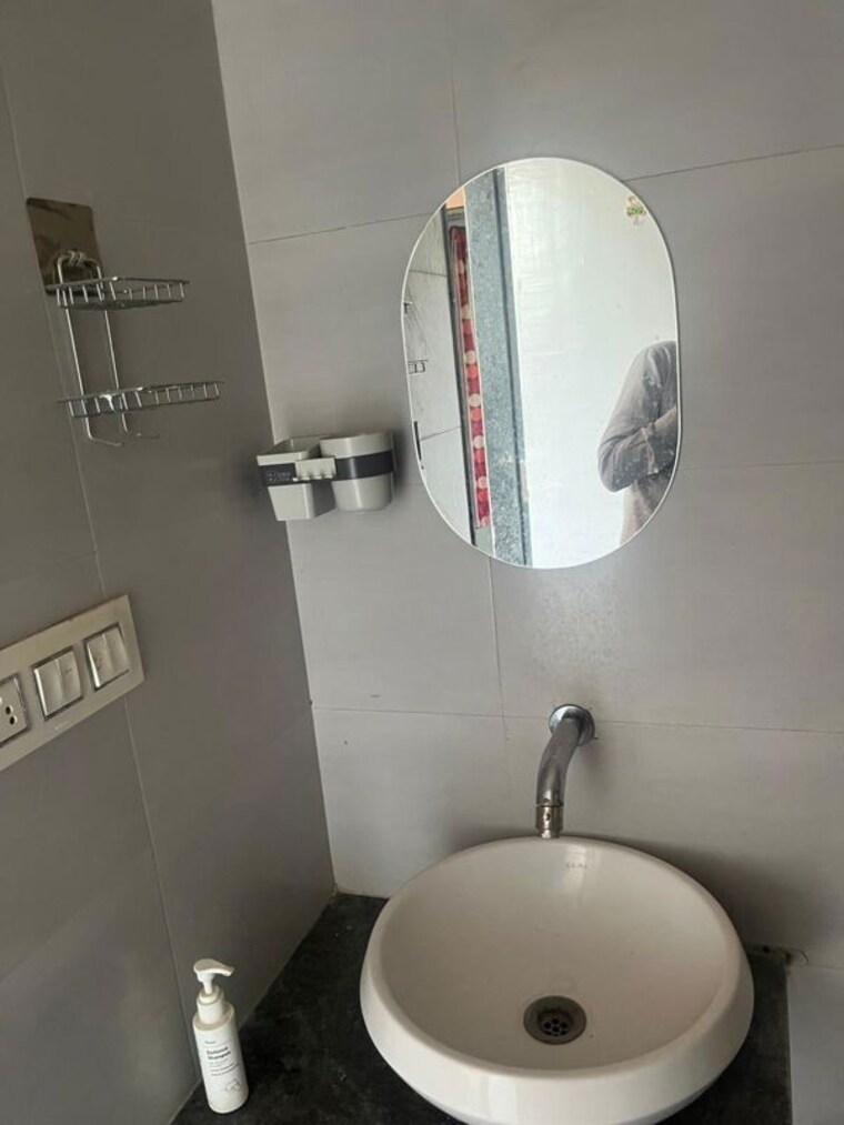 Bathroom, ellisbridge 3 Bedroom 190 Sq.Ft. Apartment In Ellisbridge Ahmedabad 10443718