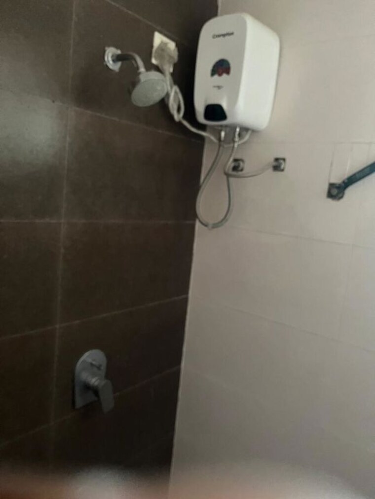 undefined, ellisbridge 3 Bedroom 190 Sq.Ft. Apartment In Ellisbridge Ahmedabad 10443718