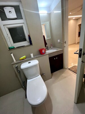 Team Area in 2 BHK Apartment at Suncity Avenue 102, Sector 102 – for Rent