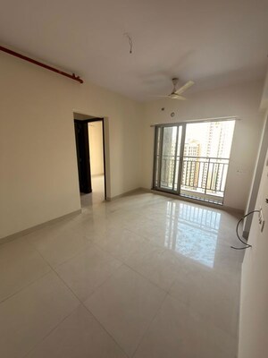 2 BHK Apartment For Rent in Ashar Metro Towers, Vartak Nagar