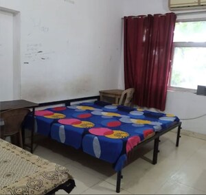 Bedroom in  Pg at Gomti Nagar – for Rent