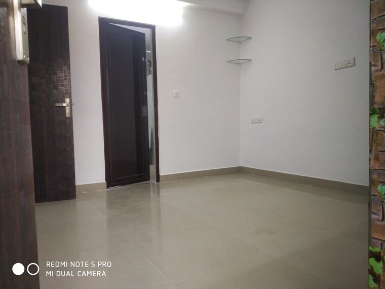 Room, s-s-southend 3.5 Bedroom 1350 Sq.Ft. Builder Floor In Sector 49 Gurgaon 10445002