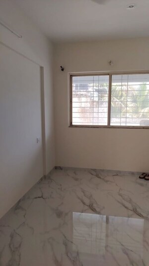 Room in 2 BHK Apartment at Pimple Saudagar – for Rent