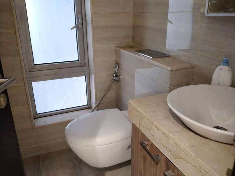 Bathroom, oberoi-realty-esquire 3 Bedroom 1350 Sq.Ft. Apartment In Goregaon East Mumbai 10445194