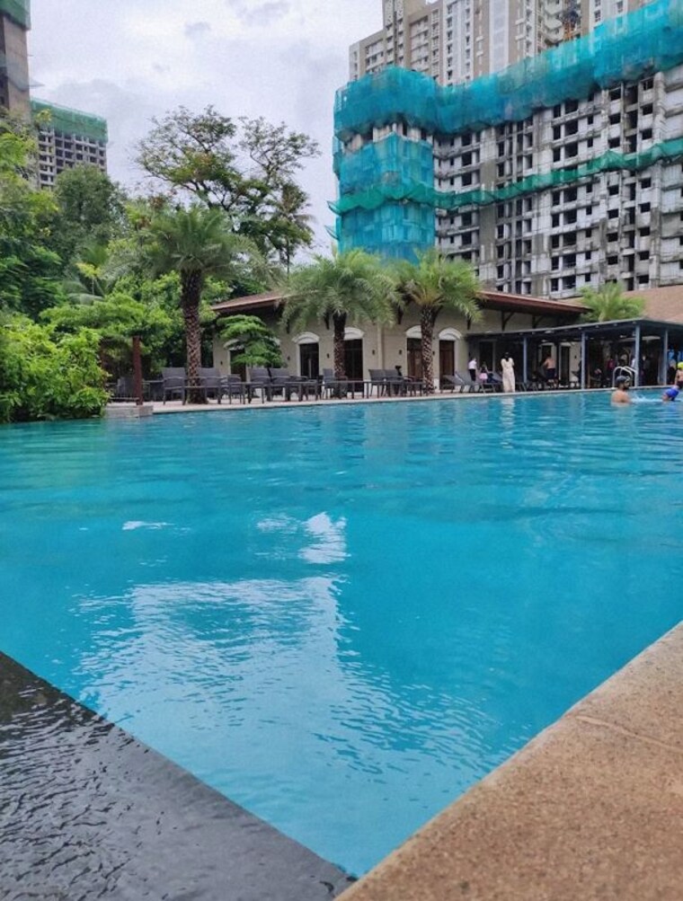 Swimming Pool, lodha-amara-new-tower 2 Bedroom 735 Sq.Ft. Apartment In Kolshet Road Thane 10445220