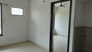 Room in Studio Apartment at Lodha Crown Quality Homes, Majiwada – for Rent