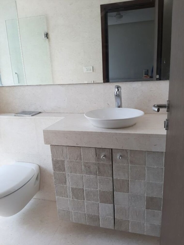 Bathroom, oberoi-exquisite-goregaon 3 Bedroom 1080 Sq.Ft. Apartment In Goregaon East Mumbai 10445234