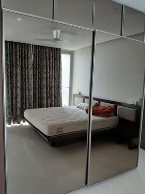Team Area in 3 BHK Apartment at Oberoi Exquisite Goregaon, Goregaon East – for Rent