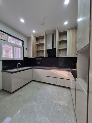 Kitchen in 4 BHK Builder Floor at Sector 45 – for Sale