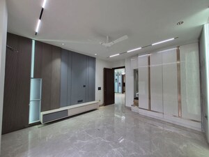 4 BHK Builder Floor For Sale in Sector 45