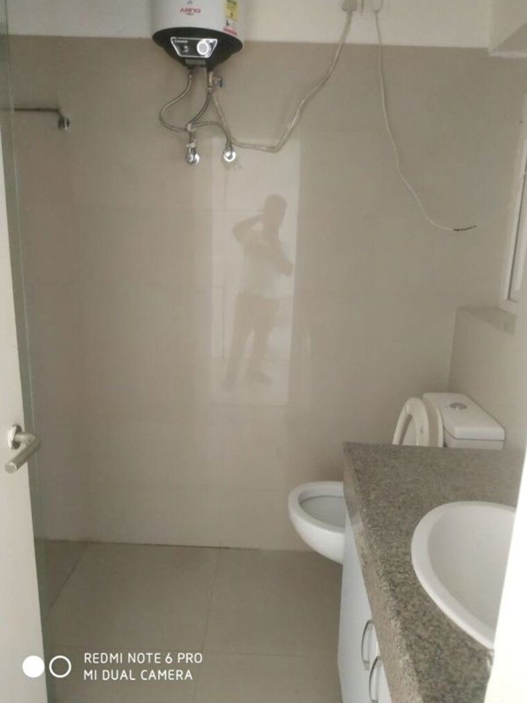 Bathroom, dlf cyber city 4 Bedroom 3200 Sq.Ft. Builder Floor In Dlf Cyber City Gurgaon 10443806
