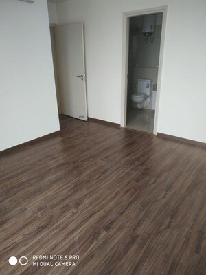 Room in 4 BHK Builder Floor at Dlf Cyber City – for Rent
