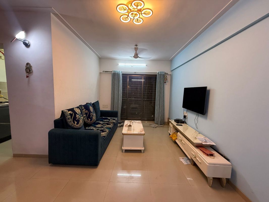 1 BHK + Servant Room 400 Sq.Ft. Apartment in Raunak Bliss B1