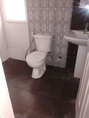 Bathroom in 3 BHK Apartment at Mahagun Moderne, Sector 78 – for Rent