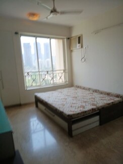 1 BHK + Extra Room Apartment For Rent in Raunak Bliss B2
