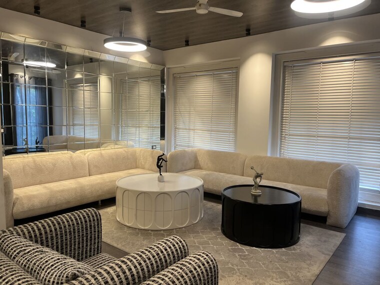 Living Room, malibu town 4 Bedroom 430 Sq.Ft. Builder Floor In Malibu Town Gurgaon 10445312