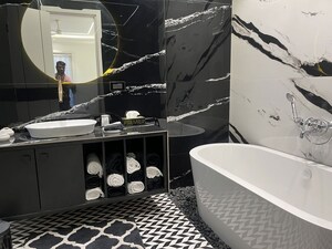 Washroom in 4 BHK Builder Floor at Malibu Town – for Sale