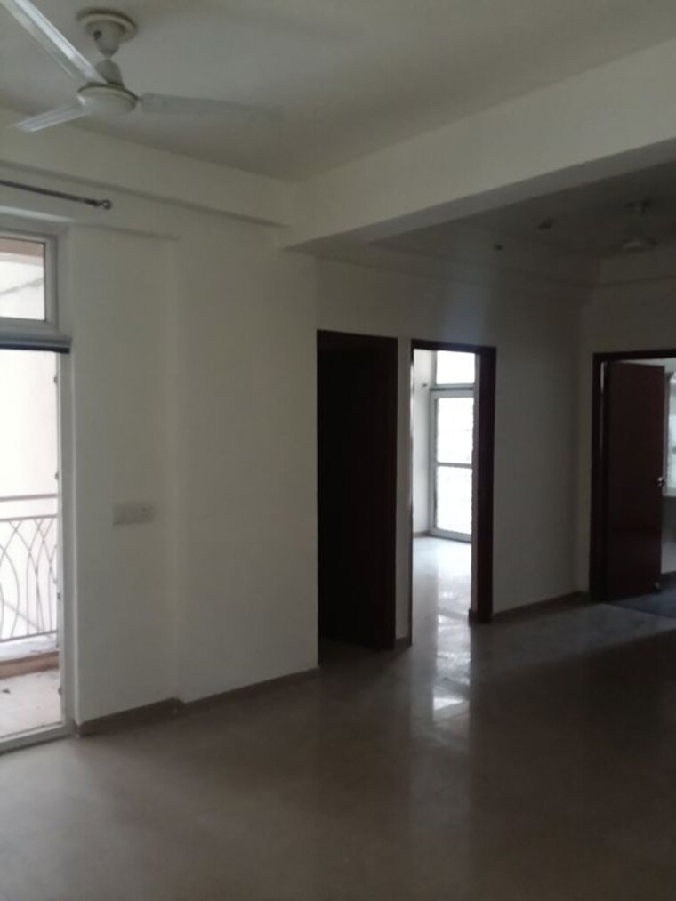 Room, mahagun-my-woods 3 Bedroom 1240 Sq.Ft. Apartment In Sector 16c Greater Noida Greater Noida 10442512
