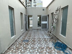 Parking in 2 BHK Independent House at Jaypee Kensington Park Plot, Sector 133 – for Rent