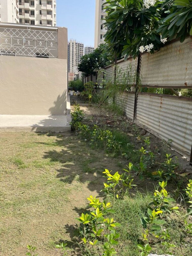 Balcony, jaypee-kensington-park-plot 2 Bedroom 209 Sq.Ft. Independent House In Sector 133 Noida 10445329