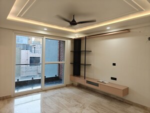 Master Bedroom in 5 BHK Builder Floor at Ashok Vihar – for Rent