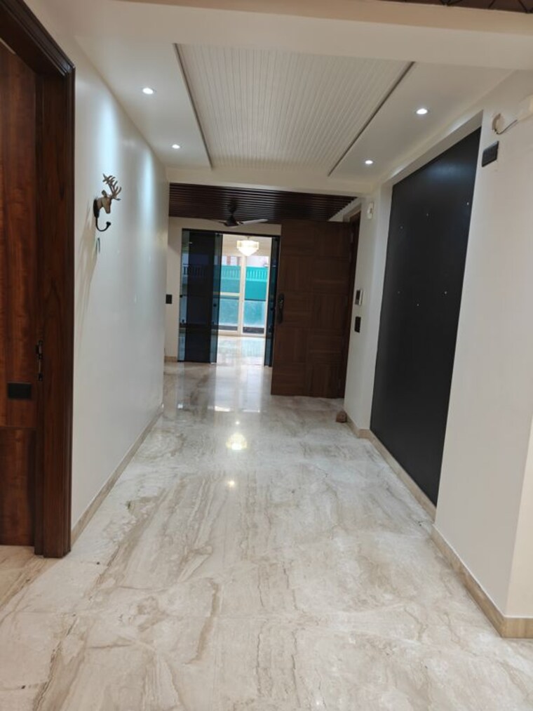 undefined, ashok vihar 5 Bedroom 4410 Sq.Ft. Builder Floor In Ashok Vihar Delhi 10445006
