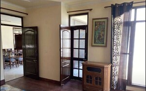 Room in 3 BHK Apartment at Preet Colony – for Rent