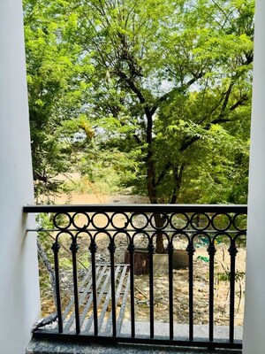 Balcony in 1 BHK Builder Floor at Saket – for Rent