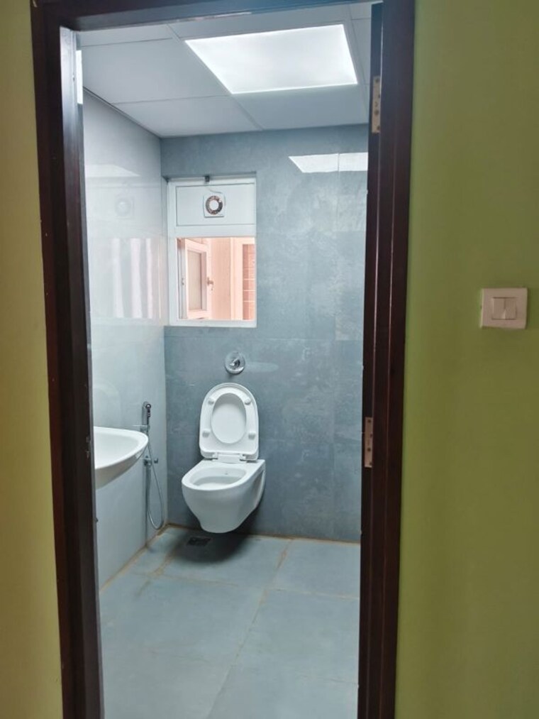 Bathroom, praneeth-pranav-jaitra 3 Bedroom 1945 Sq.Ft. Apartment In Miyapur Hyderabad 10445438